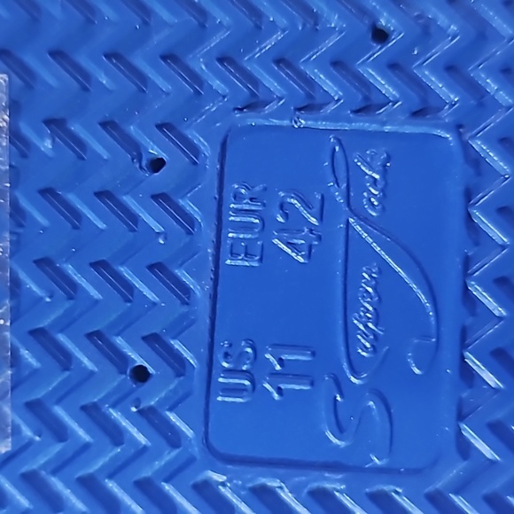 Royal blue rhinestone slide size 11 but fits a 10 *Never worn* - Picture 4 of 4